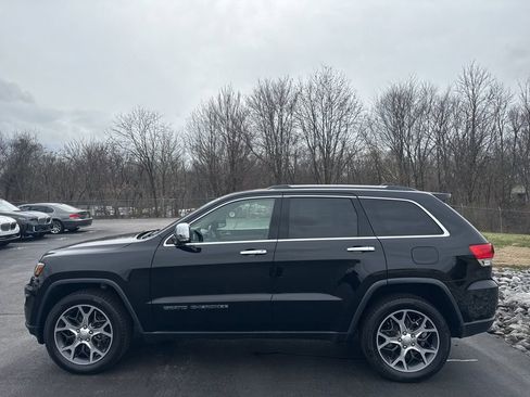 Used 2019 Jeep Grand Cherokee Limited w/ Luxury Group II image 2
