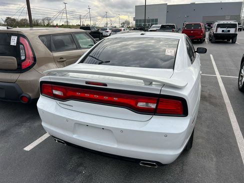 Used 2014 Dodge Charger R/T image 4