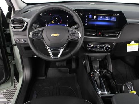 New 2026 Chevrolet TrailBlazer LT image 12