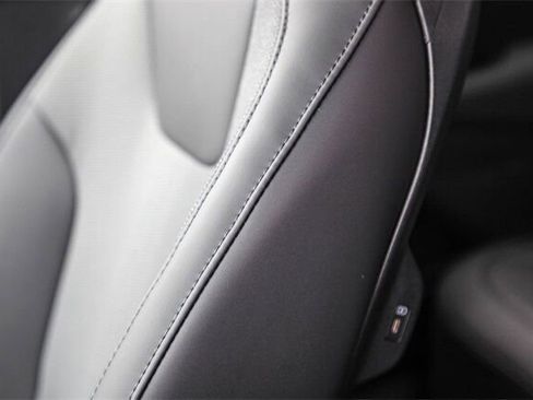 New 2025 Kia Niro EX Touring image 20