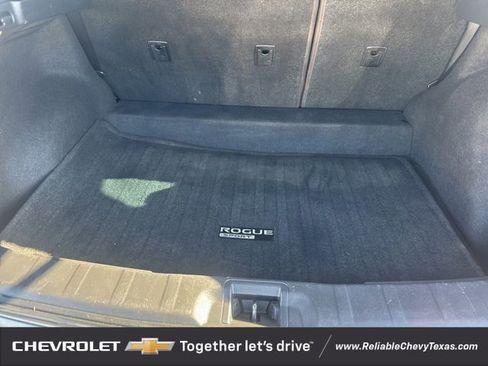 Used 2018 Nissan Rogue Sport S w/ S Appearance Package image 8