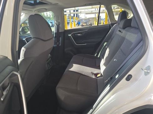 Used 2019 Toyota RAV4 XLE w/ Carpet Mat Package image 6