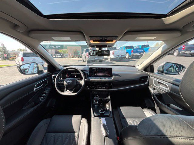 Used 2026 Nissan Rogue Platinum w/ Platinum Premium Package AWD/4WD image 30