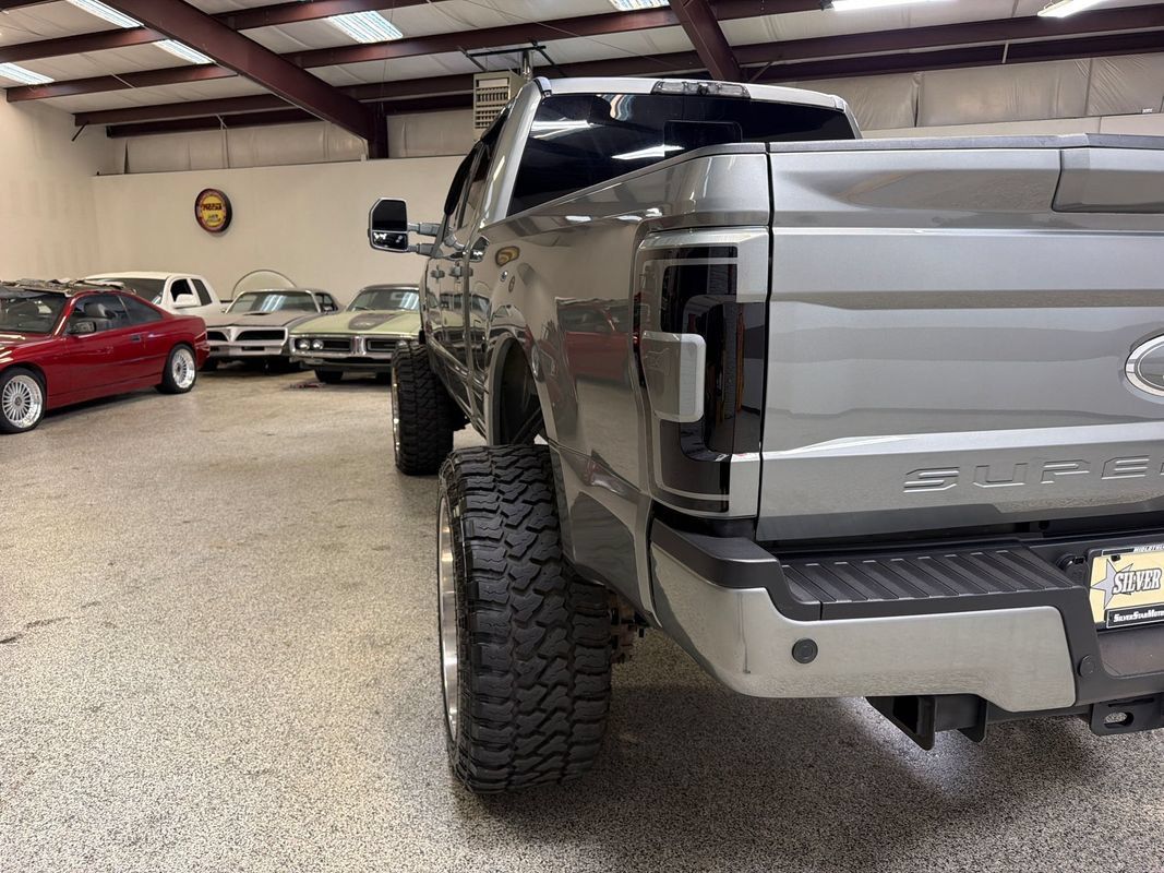 Used 2019 Ford F250 Lariat w/ Lariat Ultimate Package AWD/4WD image 15