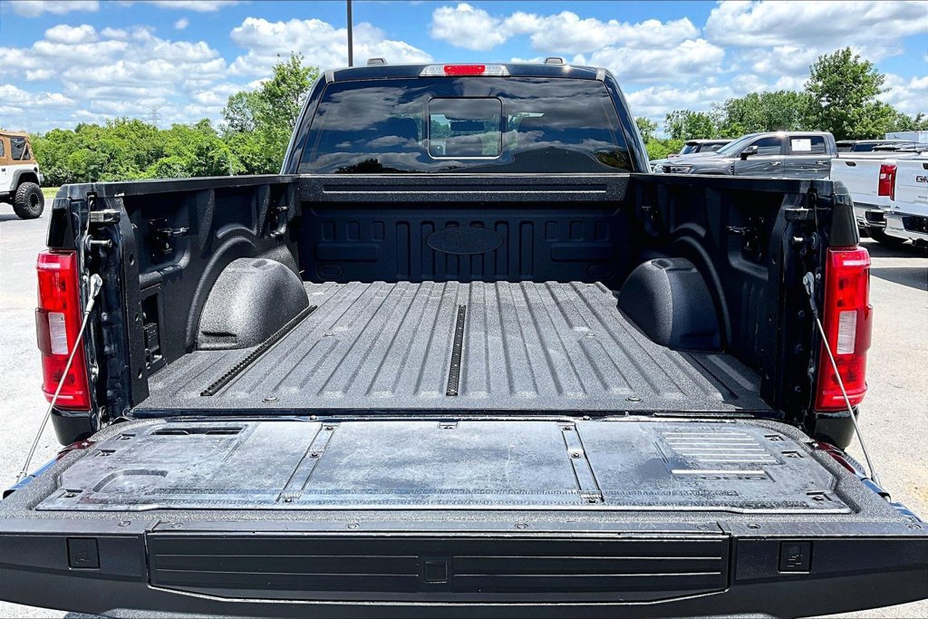 Used 2023 Ford F150 XLT w/ Equipment Group 302A High AWD/4WD image 9