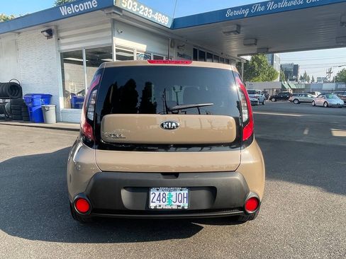 Used 2016 Kia Soul FWD image 28