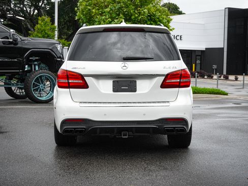 Used 2018 Mercedes-Benz GLS 63 AMG 4MATIC w/ AMG Night Styling Package image 9