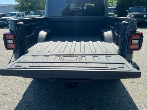New 2026 Jeep Gladiator Rubicon AWD/4WD image 13