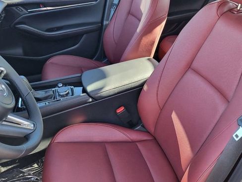 New 2026 MAZDA MAZDA3 Carbon image 19