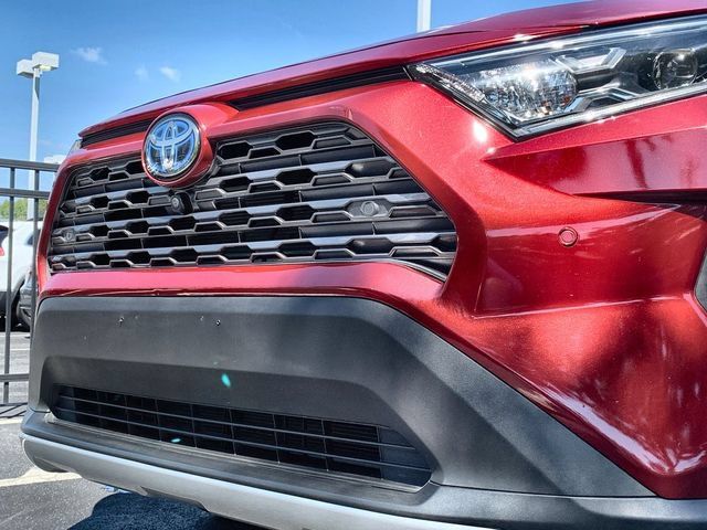 Used 2021 Toyota RAV4 Limited AWD/4WD image 45