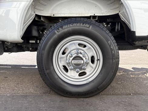 Used 2023 Ford F250 XL image 33