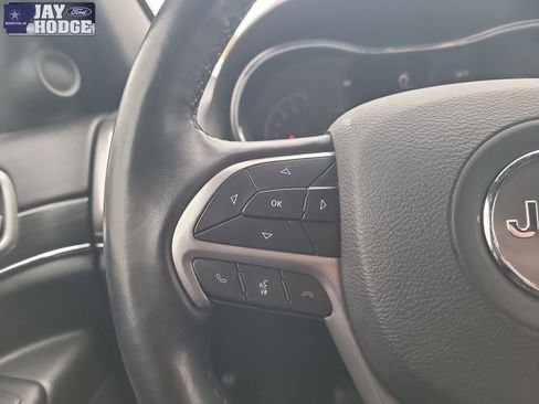 Used 2019 Jeep Grand Cherokee Limited image 16