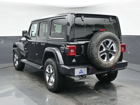 Used 2021 Jeep Wrangler Unlimited Sahara AWD/4WD image 8