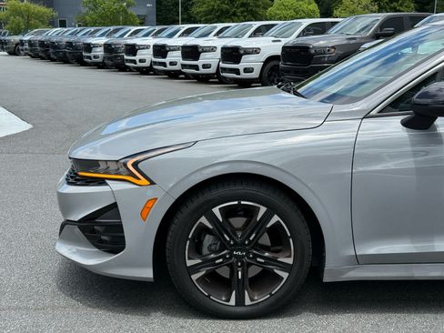 Used 2022 Kia K5 GT-Line FWD image 11