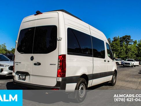 Used 2024 Mercedes-Benz Sprinter 2500 image 5