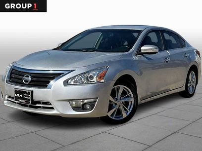 Used 2015 Nissan Altima 2.5 SL w/ Technology Package
