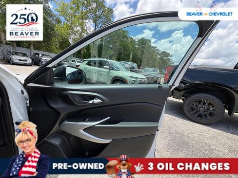 Used 2024 Chevrolet Trax LS FWD image 28