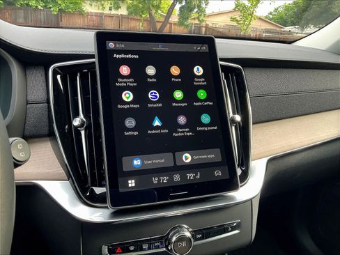 New 2026 Volvo XC90 B5 Plus w/ Protection Package image 21