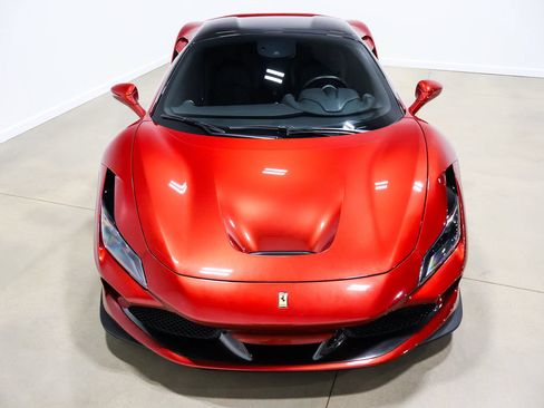 Used 2022 Ferrari F8 Tributo RWD image 9