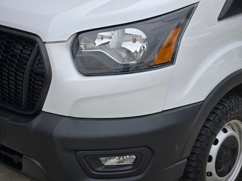 Used 2023 Ford Transit 250 Low Roof RWD image 13