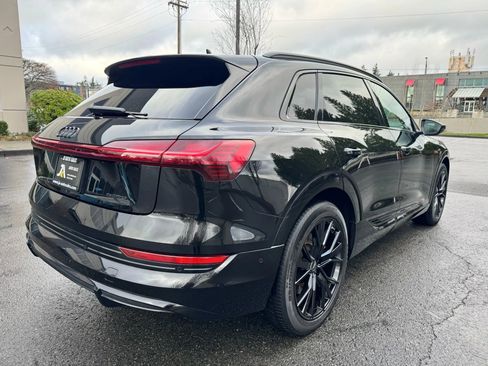 Used 2022 Audi e-tron Chronos w/ Chronos Package image 10