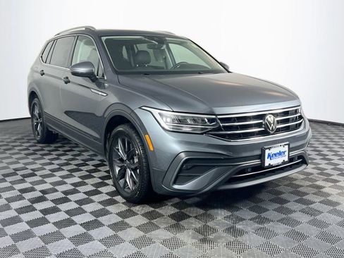 Used 2023 Volkswagen Tiguan SE AWD/4WD image 8