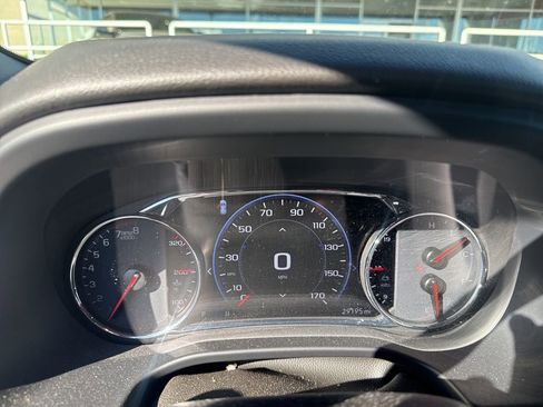 Certified 2023 GMC Acadia AT4 w/ Technology Package AWD/4WD image 7