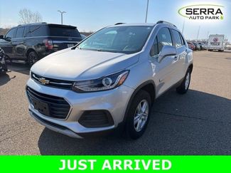 Used 2017 Chevrolet Trax LT w/ LT Convenience Package video 1