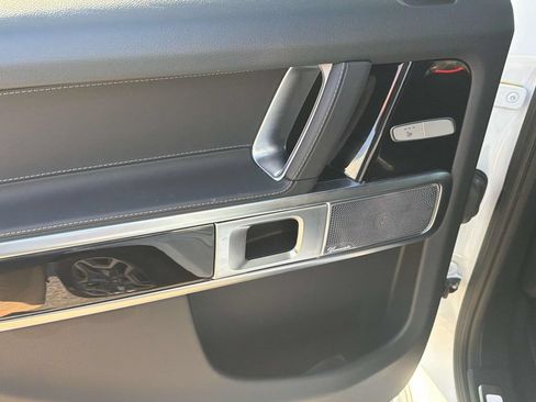 Used 2025 Mercedes-Benz G 550 image 12