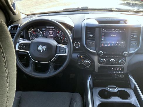 Used 2020 RAM 1500 Big Horn AWD/4WD image 14