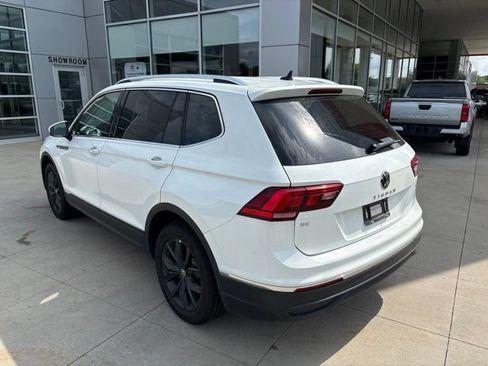 Used 2024 Volkswagen Tiguan SE AWD/4WD image 5