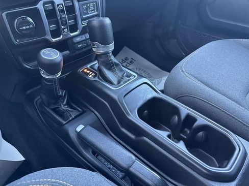 Used 2024 Jeep Wrangler Unlimited Sport AWD/4WD image 73