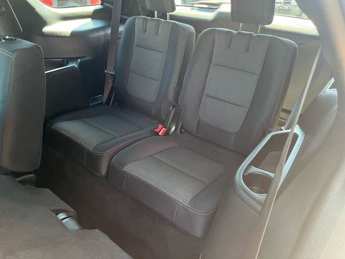 Used 2018 Ford Explorer XLT w/ Equipment Group 201A image 27