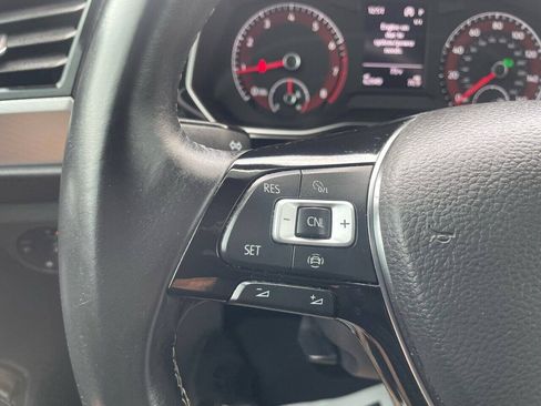 Used 2020 Volkswagen Jetta R-Line FWD image 28