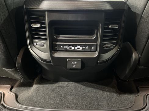 Used 2023 RAM 1500 Limited AWD/4WD image 14