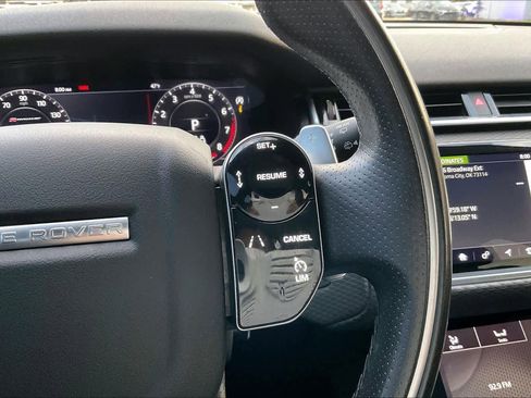 Used 2019 Land Rover Range Rover Velar R-Dynamic SE image 24