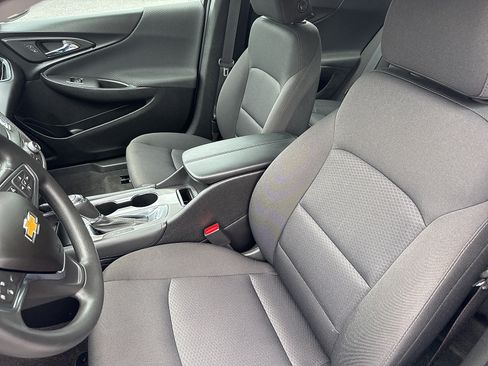 Used 2018 Chevrolet Malibu LT FWD image 33