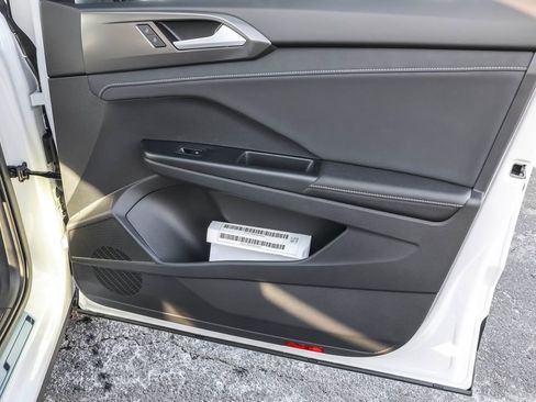 New 2026 Volkswagen Taos SE AWD/4WD image 44