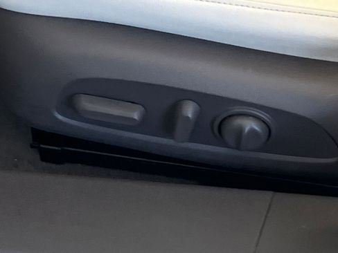 Used 2024 Chevrolet Malibu LT image 23