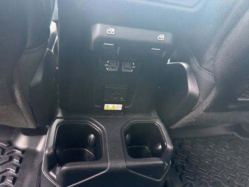 Used 2021 Jeep Gladiator Mojave AWD/4WD image 36