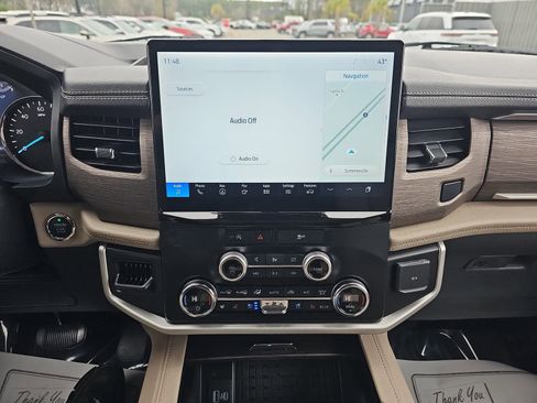 Used 2024 Ford Expedition Max Limited image 22