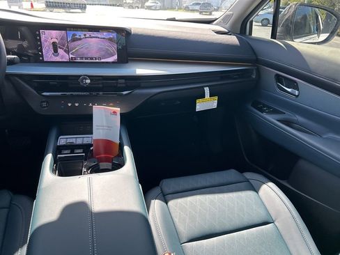 New 2026 Nissan Murano Platinum w/ Cargo Package AWD/4WD image 12