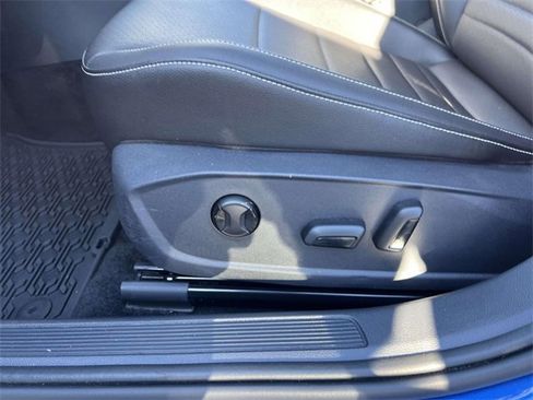 Used 2023 Volkswagen Jetta SE w/ Panoramic Sunroof Package image 16