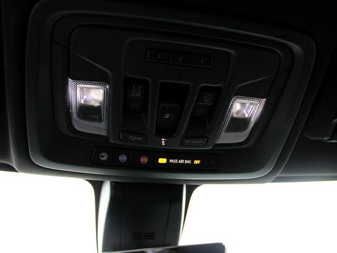 Used 2021 GMC Sierra 2500 AT4 w/ AT4 Premium Plus Package image 25