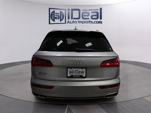 Used 2018 Audi SQ5 Premium Plus w/ S Sport Package AWD/4WD image 4