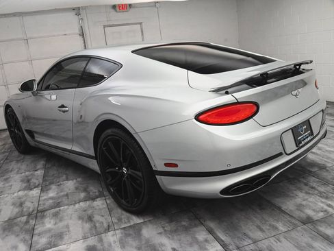 Used 2022 Bentley Continental GT image 4