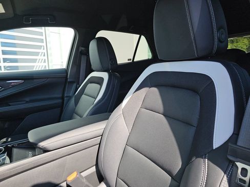 New 2026 Chevrolet Blazer EV LT AWD/4WD image 25