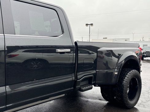 Used 2024 Ford F450 Platinum w/ FX4 Off-Road Package AWD/4WD image 7