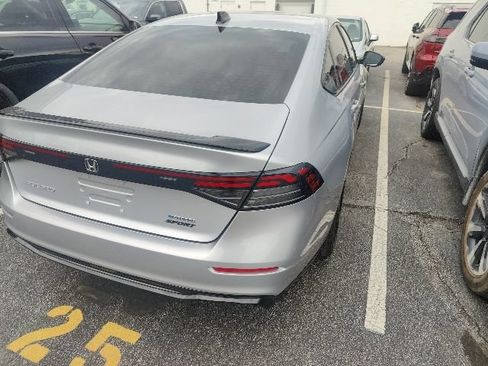 Used 2025 Honda Accord Sport image 11