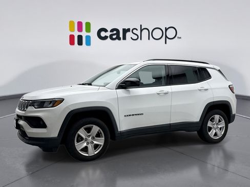 Used 2022 Jeep Compass Latitude w/ Convenience Group AWD/4WD image 1
